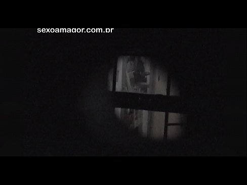 ❤️ Blondiin saab salaja videolevi naabruskonna voyeuri poolt peidetud õõnsate telliskivide taha peidetud Kaunis porno at porn et.8kpornvids.ru ️❤